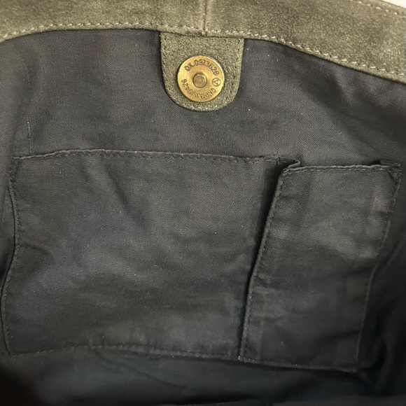 UO - Deena & Ozzy - Elegant Green Suede and Leather Boho Shoulder/Crossbody Bag - Picture 9 of 16